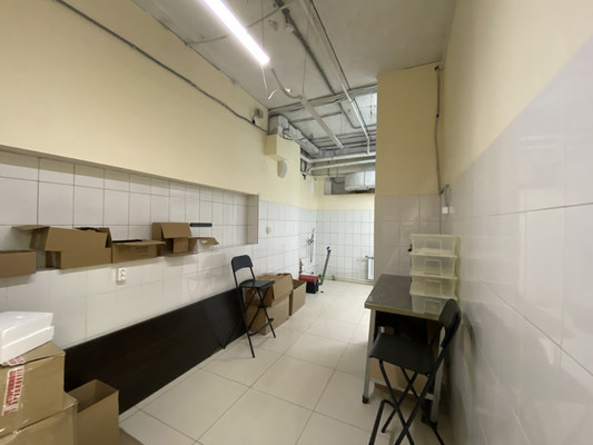 Фото: Аренда торгового помещения 71.1 test