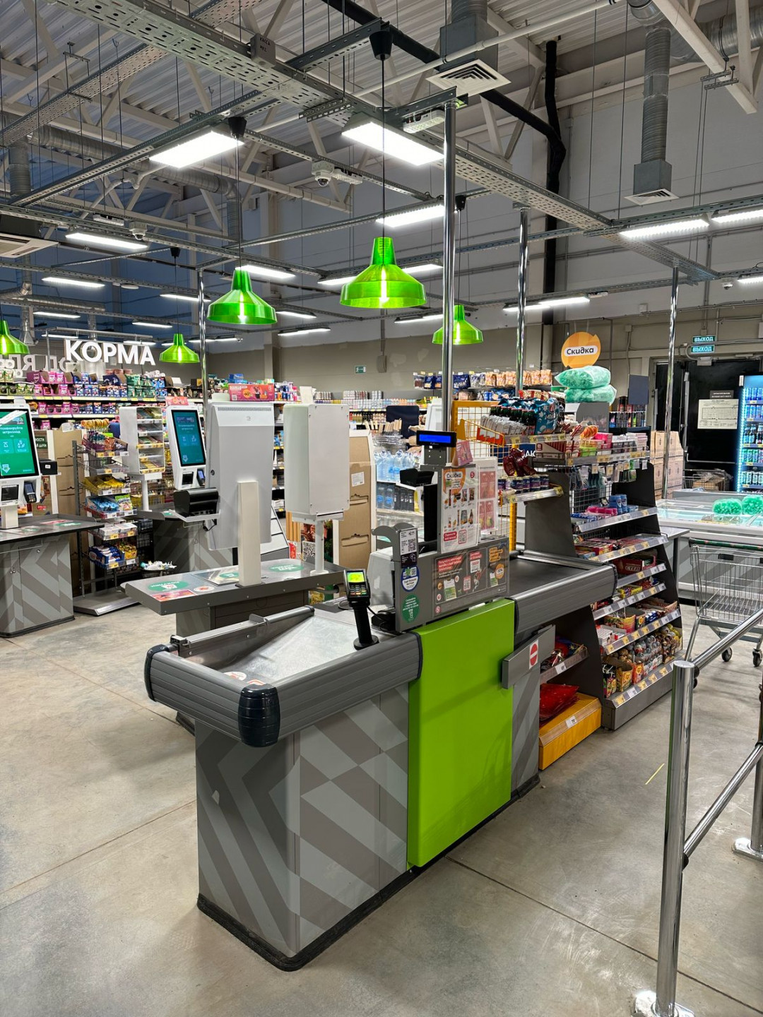 Продам помещение свободного назначения 557.9 м.кв.
