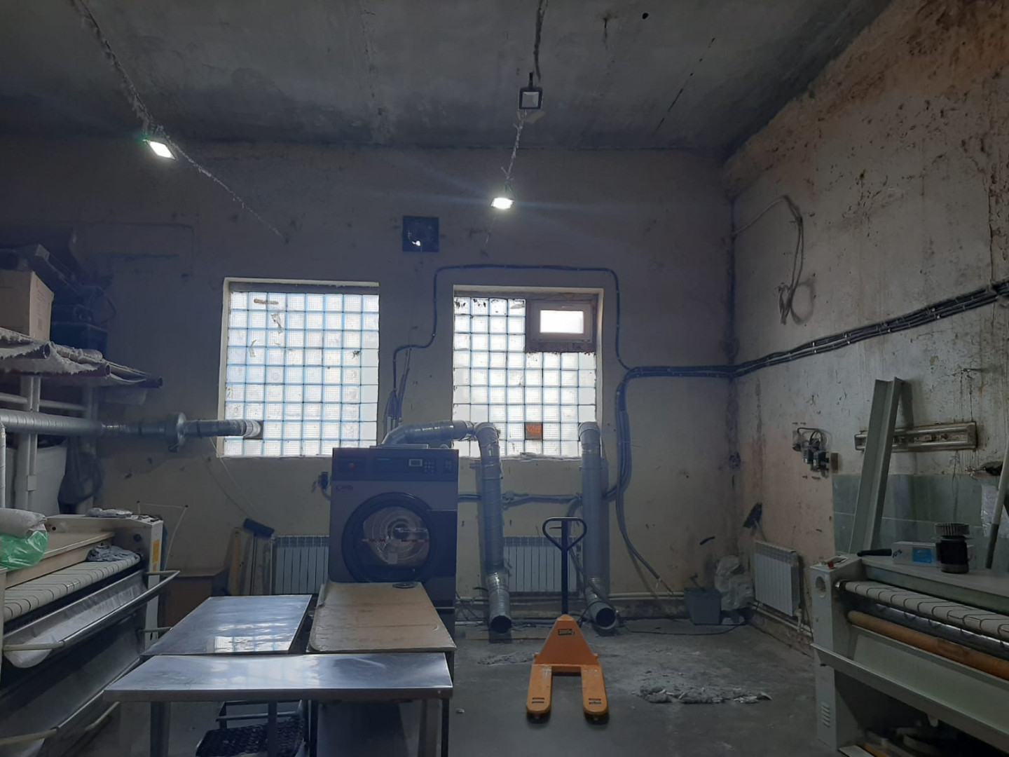 Сдам в аренду склад 375 м.кв.