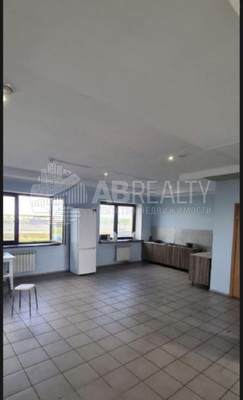 Фото: Здание со своей территорией! test