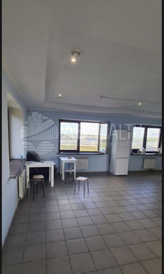 Фото: Здание со своей территорией! test