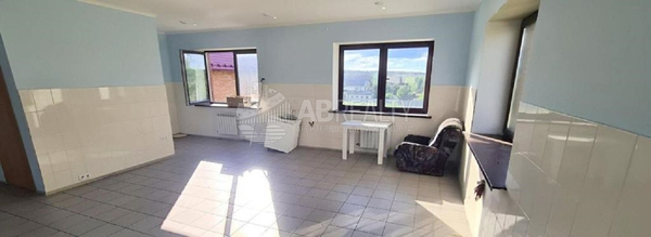 Фото: Здание со своей территорией! test