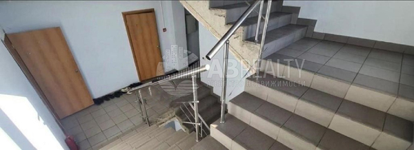 Фото: Здание со своей территорией! test