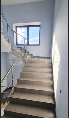 Фото: Здание со своей территорией! test