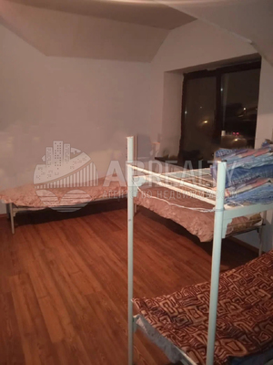 Фото: Здание со своей территорией! test