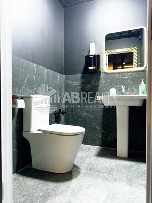 Фото: Отдельный вход, высокий трафик! test