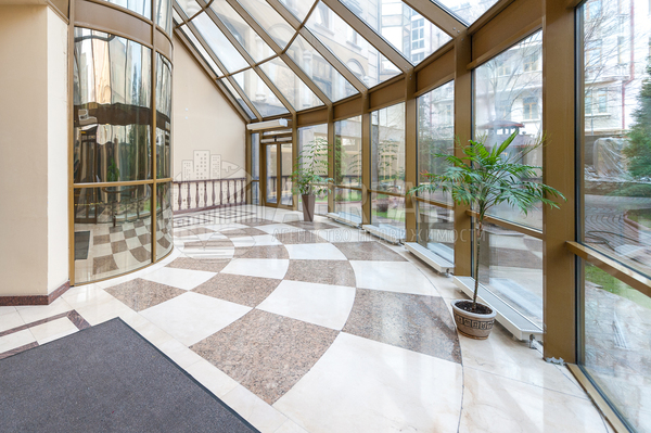 Фото: Офис в клубном доме на Плющихе test