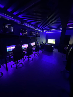 Фото: Коммерция в Жигулиной роще! test