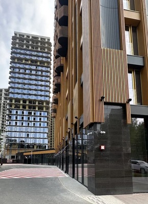 Фото: Офис в окружении живописного сада test