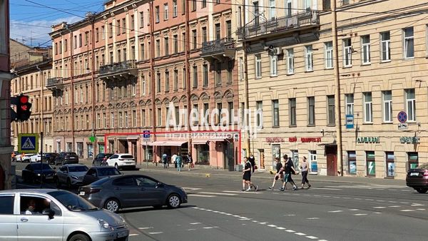 Фото: Помещение с красивыми витринами на первой линии Лермонтовского проспекта test