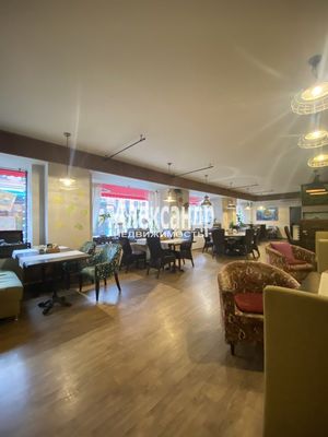 Фото: Помещение с красивыми витринами на первой линии Лермонтовского проспекта test