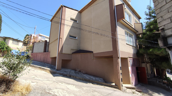 Фото: Продажа нежилого здания в Алуште! test