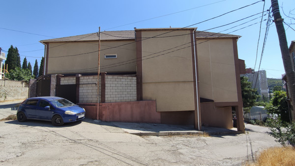 Фото: Продажа нежилого здания в Алуште! test