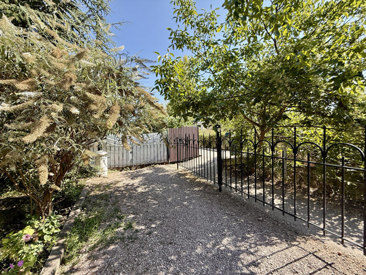 Фото: Гостиница на 26 номеров в Сатере! test