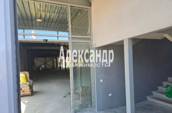 Фото: Аренда помещения под ритейл/магазин и тп на территории Ленинградская область, Лаголовское сельское поселение, Ломоносовский район. Находится на Кингисеппском шоссе, в 12 км от КAД. test