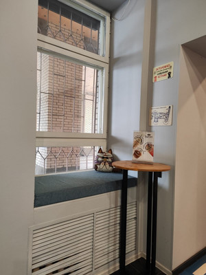 Фото: Торговая площадь у метро test