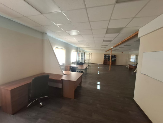 Фото: Здание 700 кв.м на участке 13сот. test