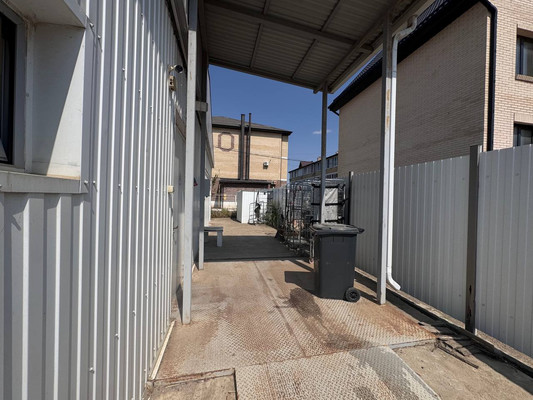 Фото: Здание с арендатором test