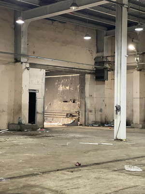 Фото: Склад в центре рядом с трассой test