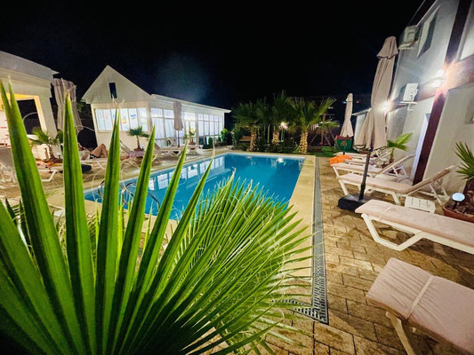 Фото: Гостиница на берегу моря. test