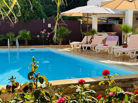 Фото: Гостиница на берегу моря. test