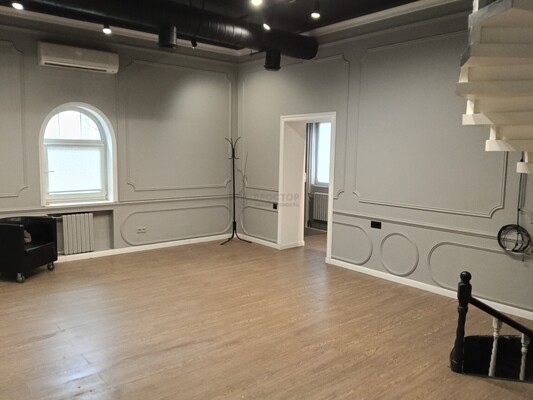 Фото: Сдам коммерческое помещение 120 м2, Новослободская ул, 54с5, Москва г test