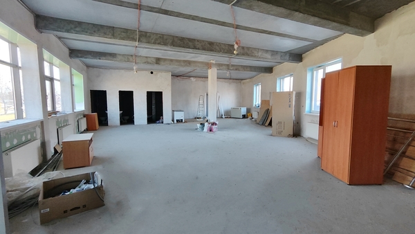 Фото: Торговое помещение 148 кв.м. с парковкой и рекламой на трафике test