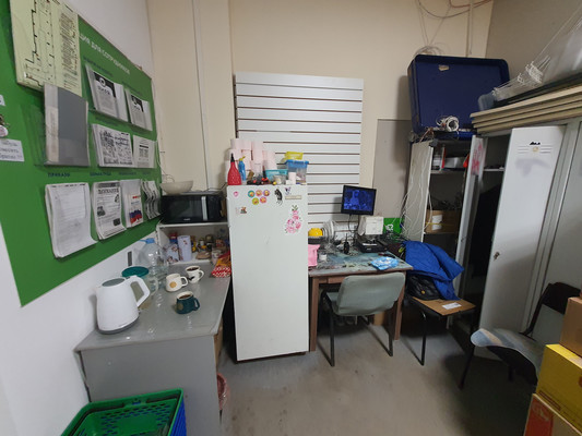 Фото: Помещение с витринами test