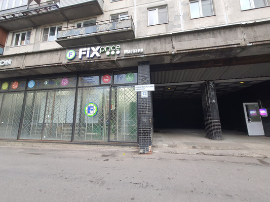 Фото: Помещение с витринами test