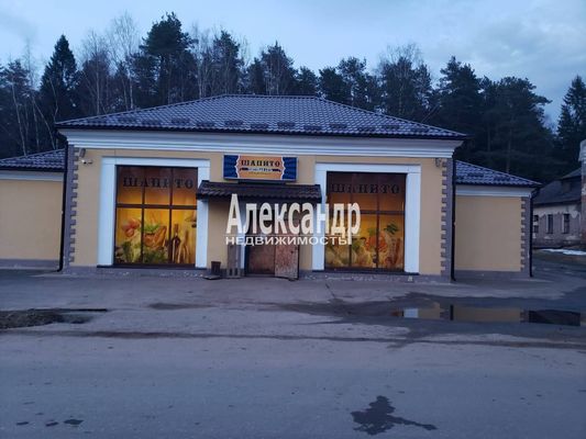 Фото: Нежилое здание промтоварного магазина test