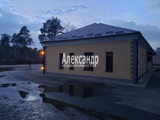 Фото: Нежилое здание промтоварного магазина test