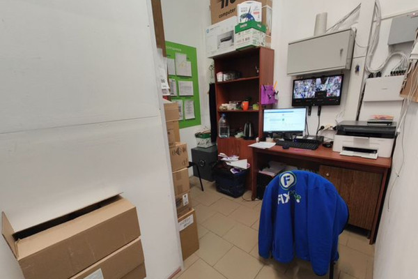 Фото: Торговая площадь, 240 кв.м. test