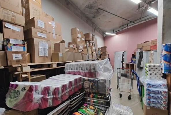 Фото: Торговая площадь, 240 кв.м. test