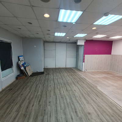 Фото: Отдельностоящее здан, трафик 51м2 test