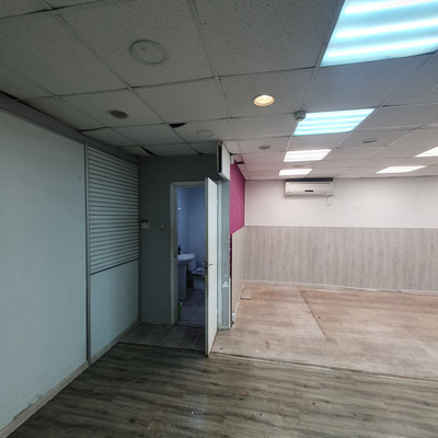 Фото: Отдельностоящее здан, трафик 51м2 test