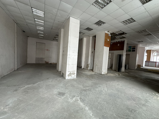 Фото: Готовая торговая площадка 934 кв.м. test