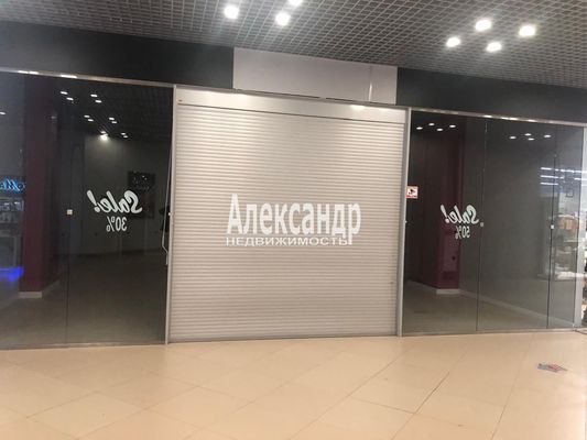 Фото: Сдача в аренду торговых площадей . В якорном торговом центре.38000 метров. test