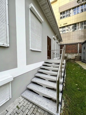 Фото: Продажа Здания с земельным участком в Москве test