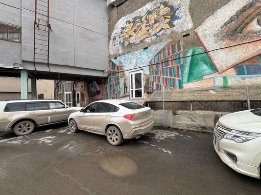 Фото: Торговая площадь в центре г. Екатеринбург test