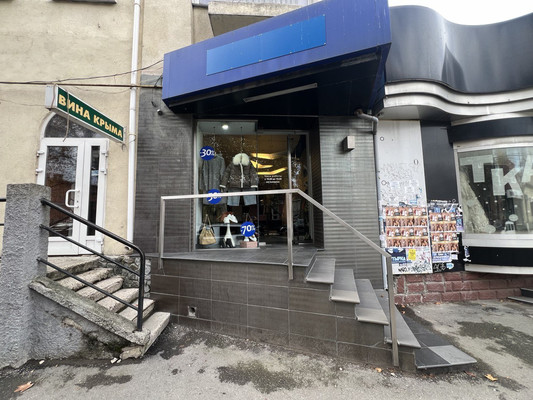 Фото: Коммерция на 1й линии в центре ! test