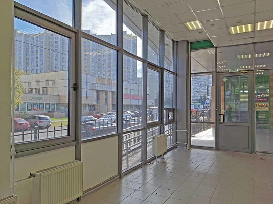 Фото: Аренда торгового помещения 347 м2 test