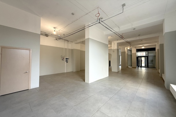 Фото: Сдам коммерческое помещение 143 м2, Сурикова ул, 63/2, Екатеринбург г test