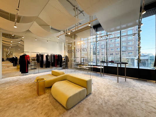 Фото: Сдам торговое помещение 269.5 м2, Радищева ул, 27, Екатеринбург г test