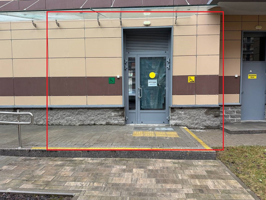 Фото: Густонаселеный квартал, два входа test