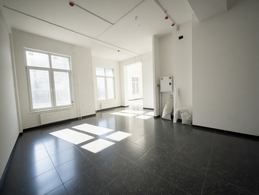 Фото: Густонаселеный квартал, два входа test