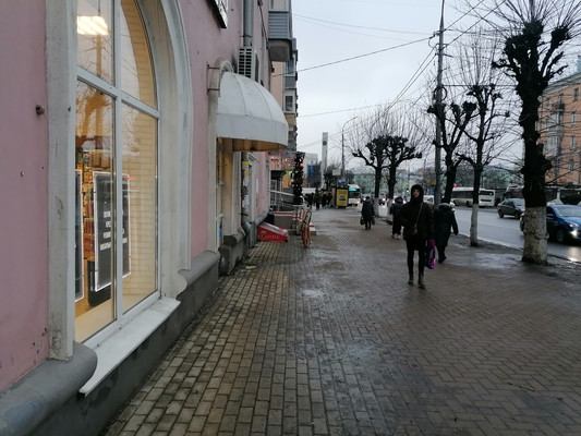 Фото: Первая линия под торговлю/услуги test