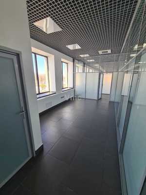 Фото: Тц, здание. Торговая площадь test