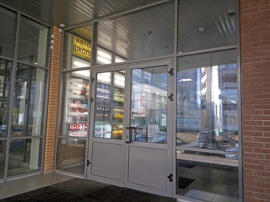 Фото: Аренда торгового помещения 100 м2 test