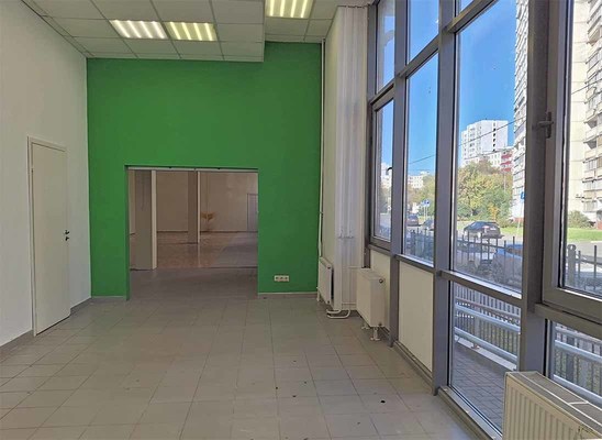 Фото: Аренда торгового помещения 100 м2 test