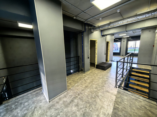 Фото: Аренда торгового помещения 79 кв.м. test